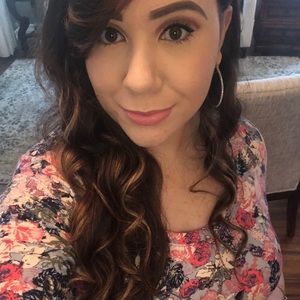 Meet your Posher, Tiffani